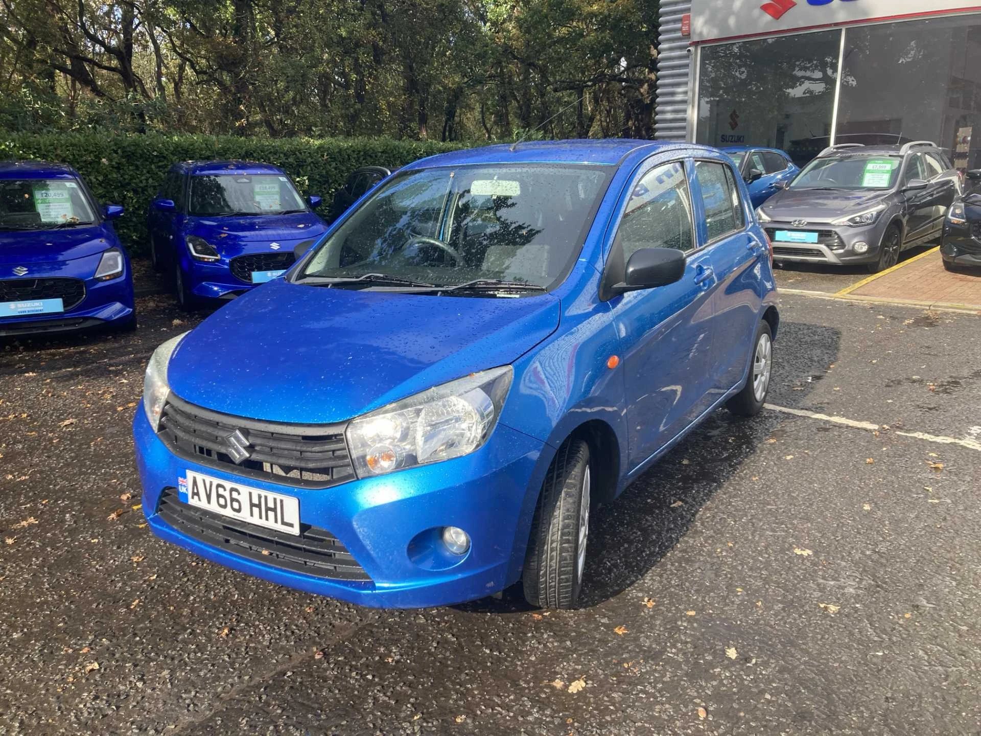 Vehicle image 4