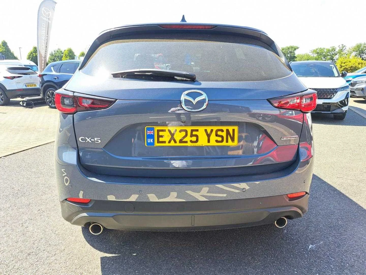 Vehicle image 6