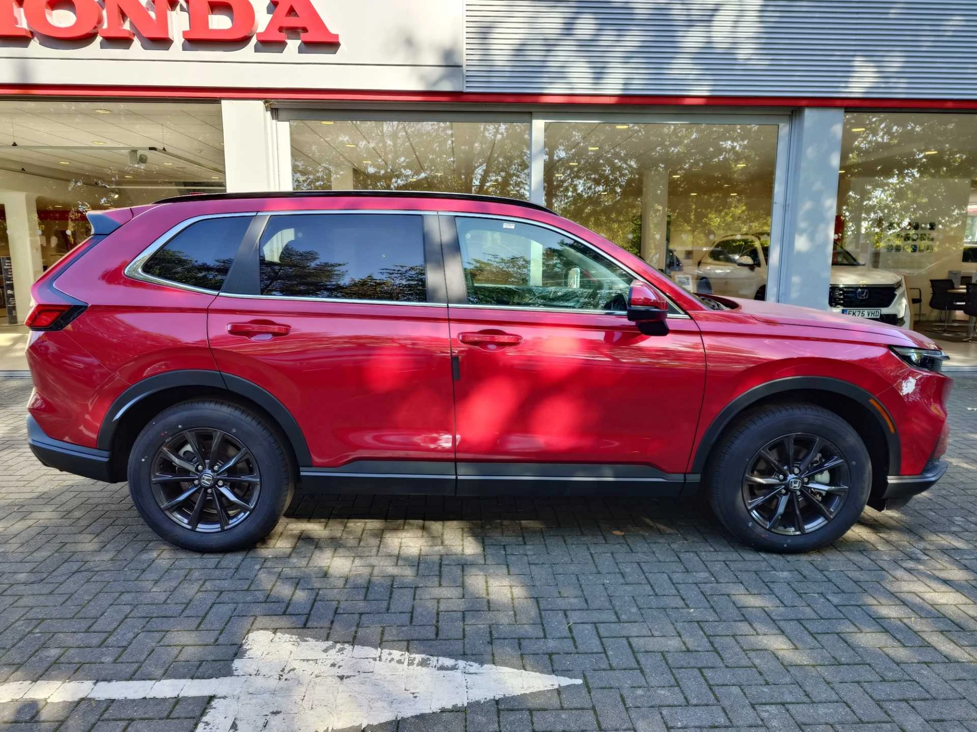 Vehicle image 5