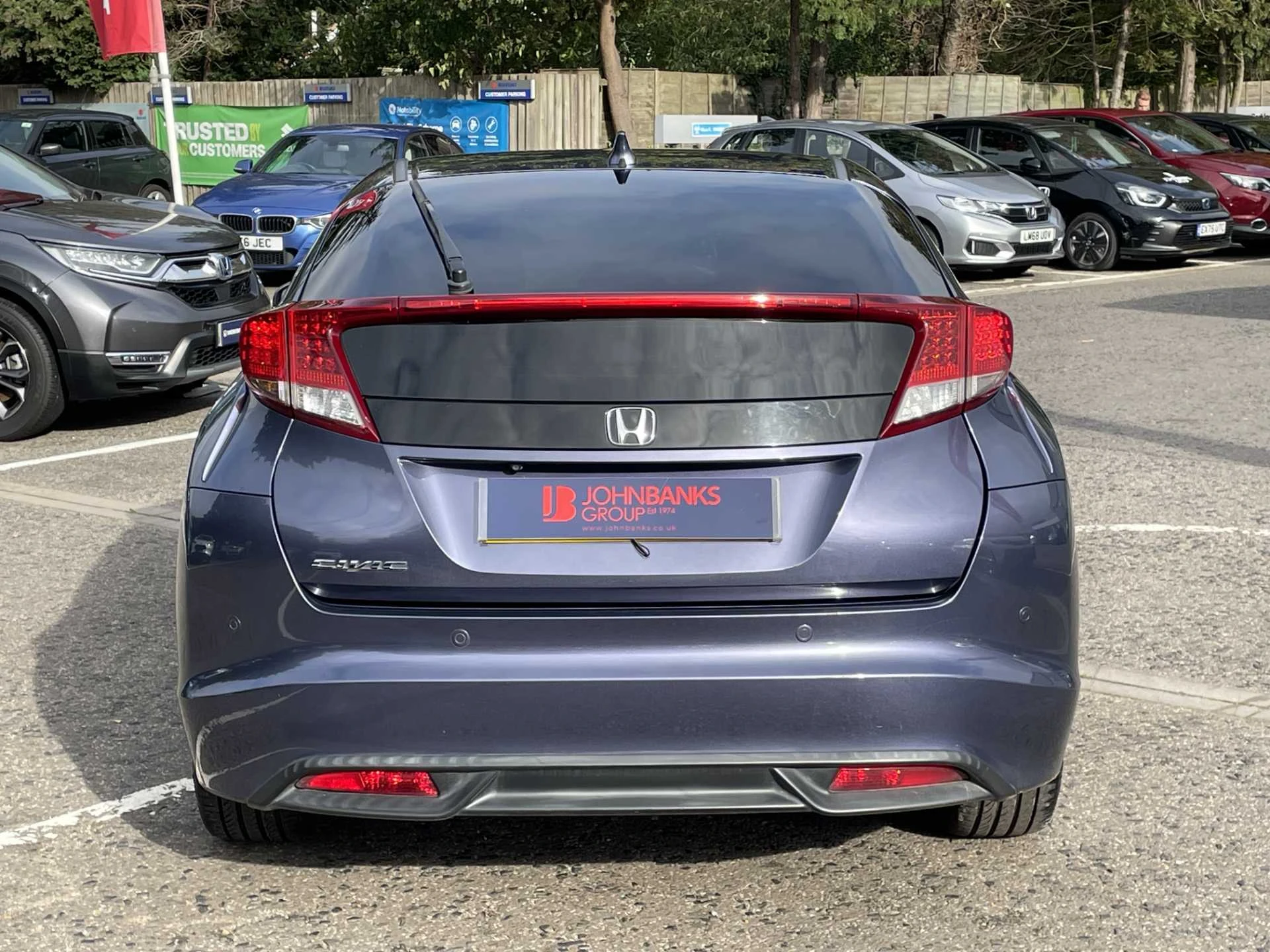 Vehicle image 7