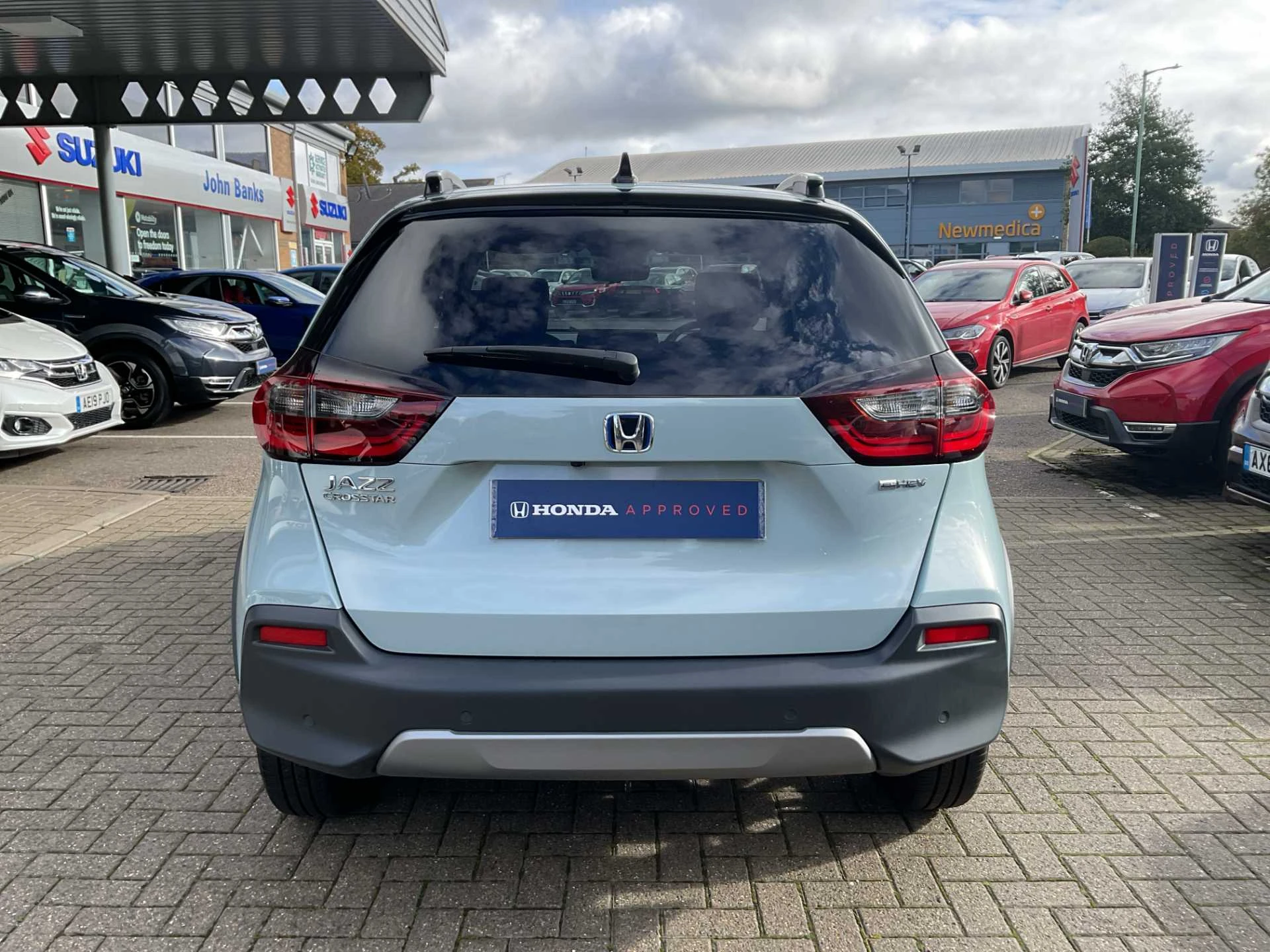 Vehicle image 7