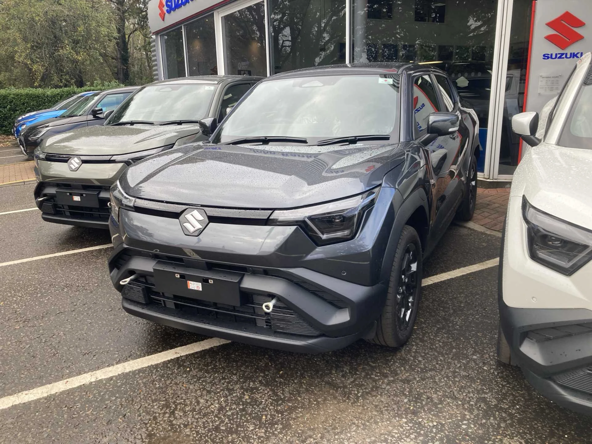 Vehicle image 4