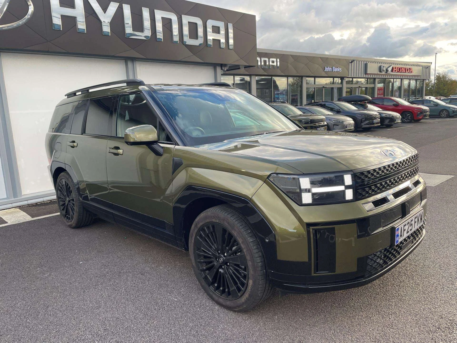 Vehicle image 5