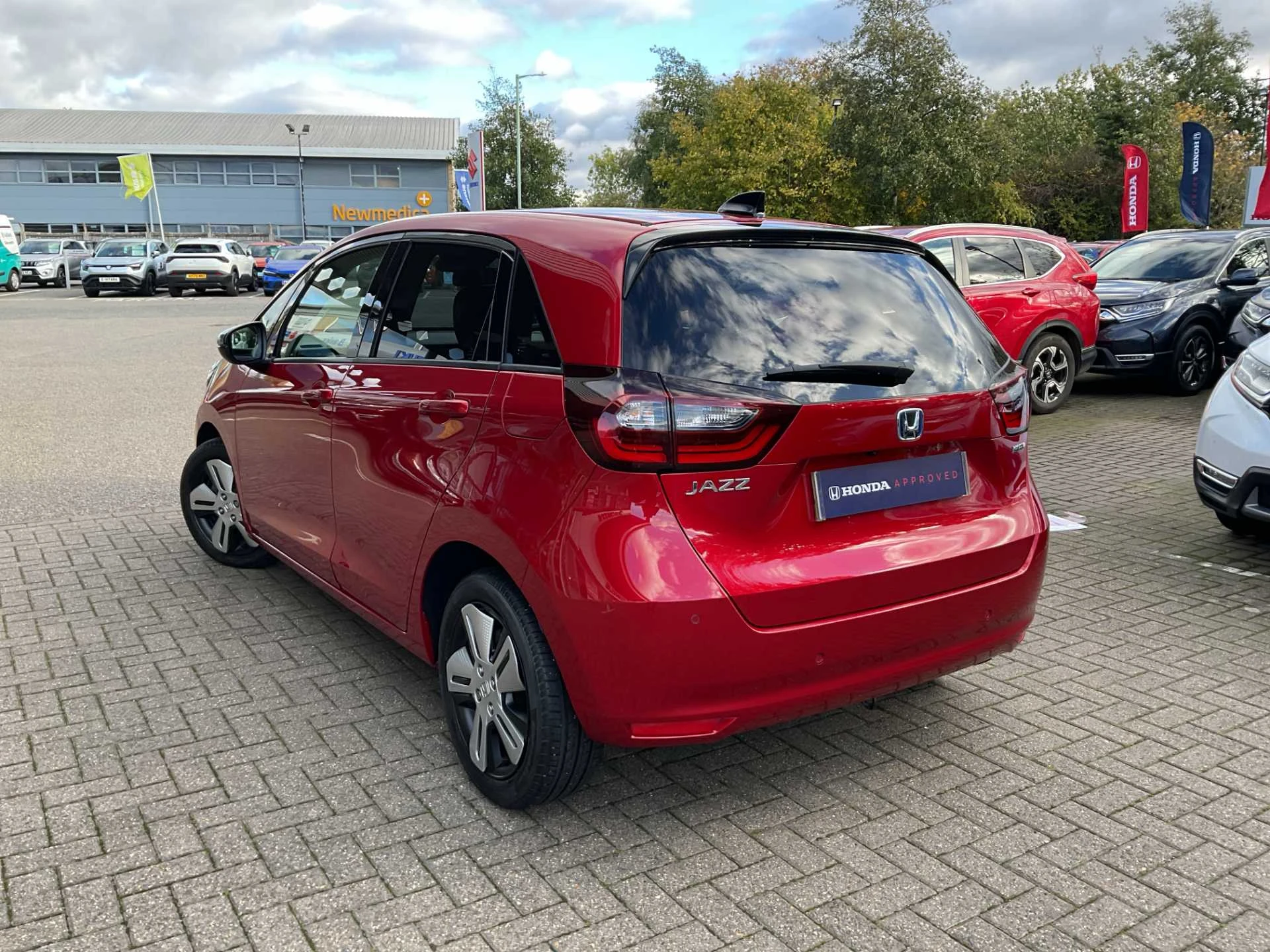 Vehicle image 4