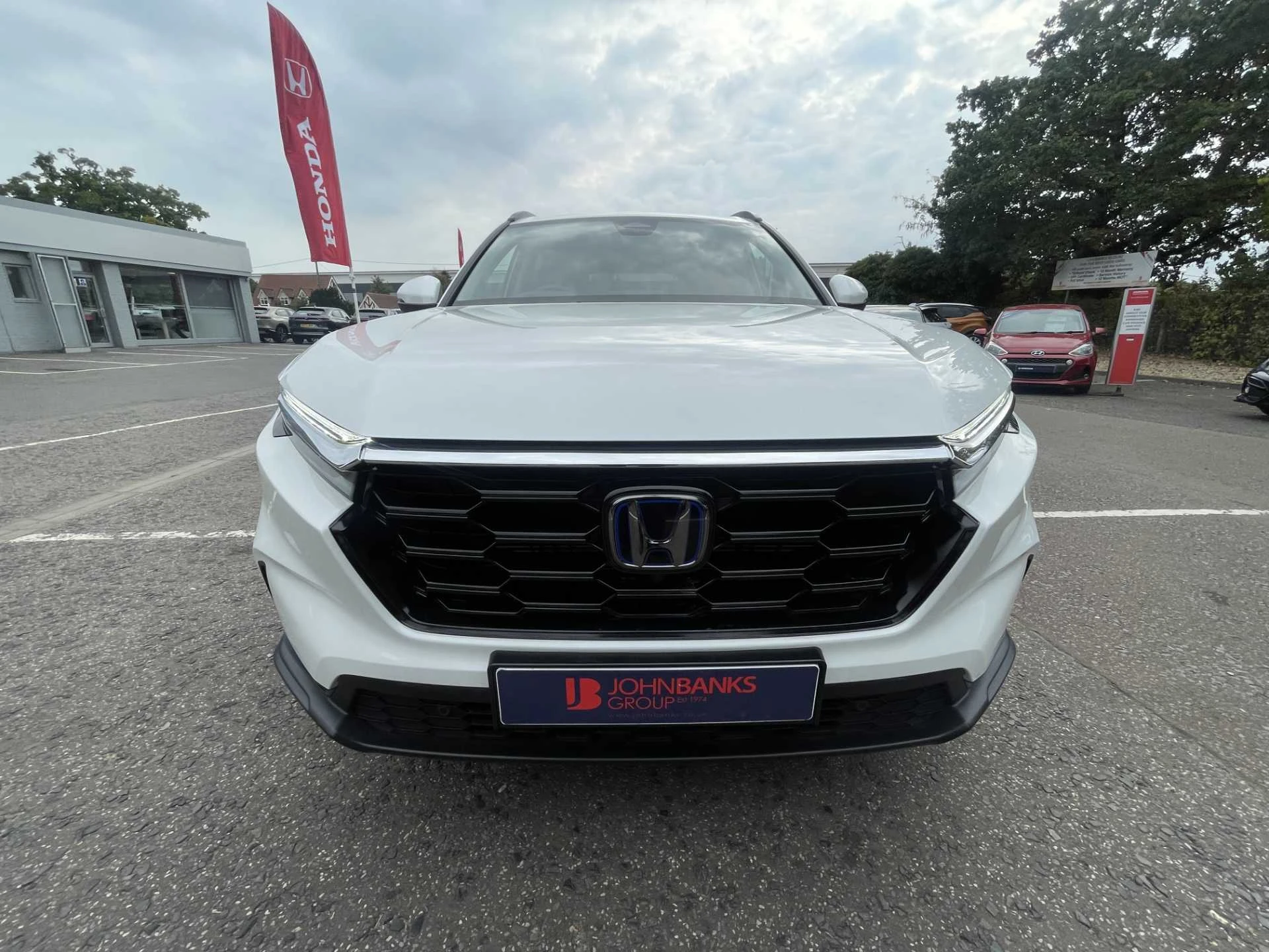 Vehicle image 6