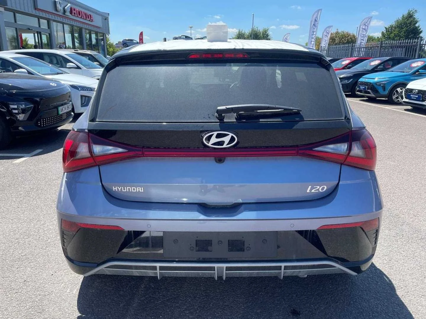Vehicle image 7