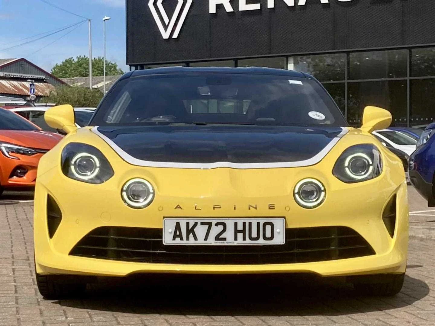 Vehicle image 3