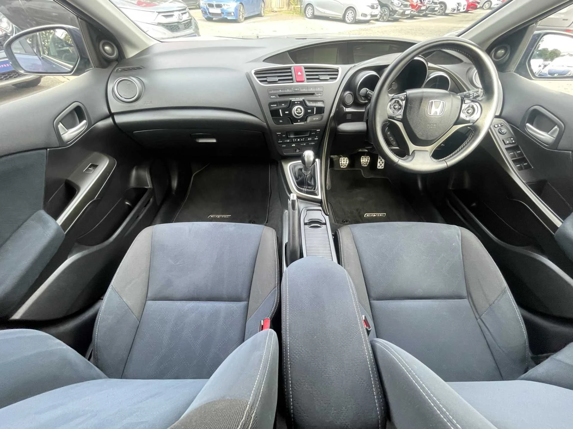 Vehicle image 4