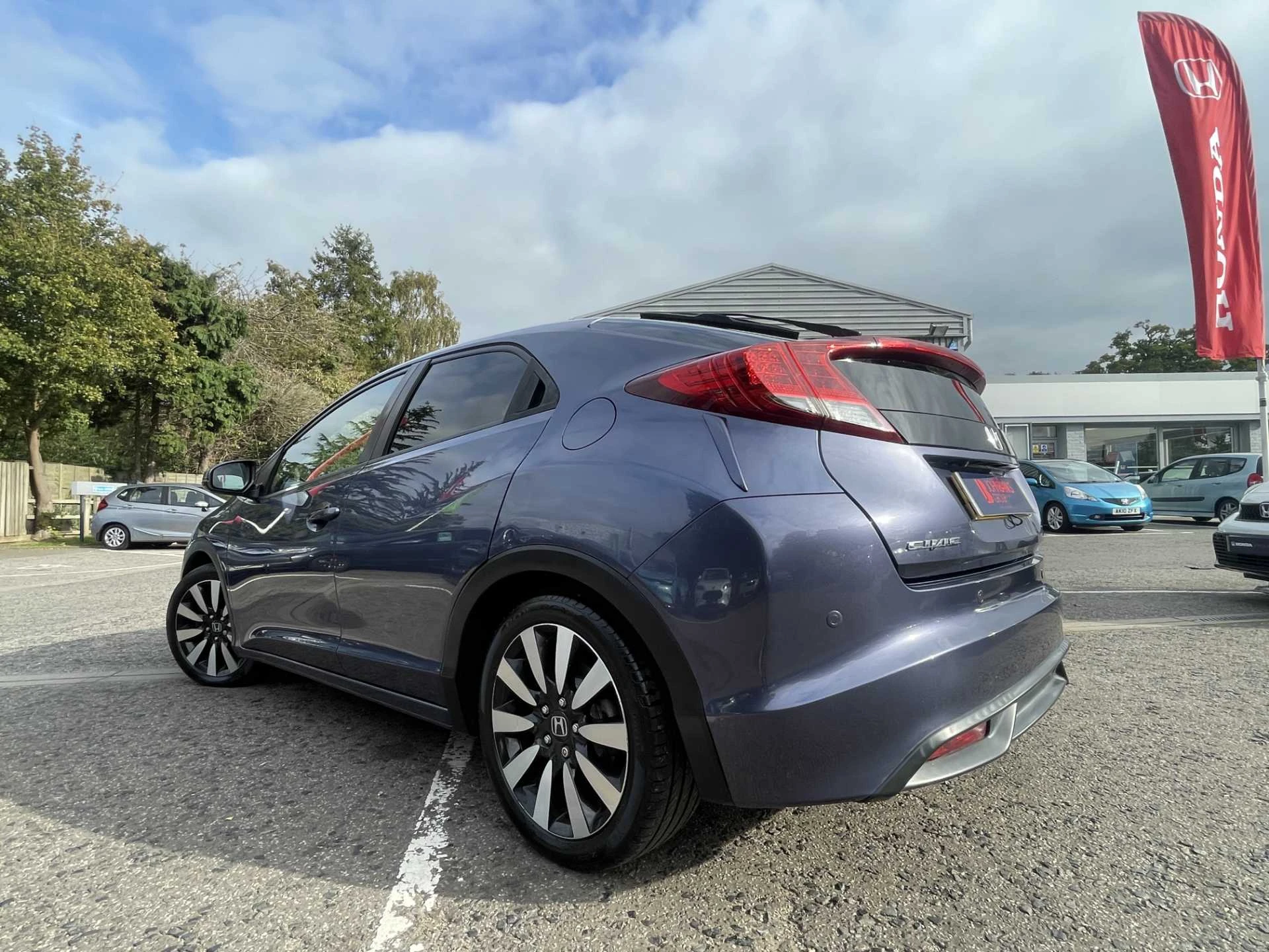 Vehicle image 3