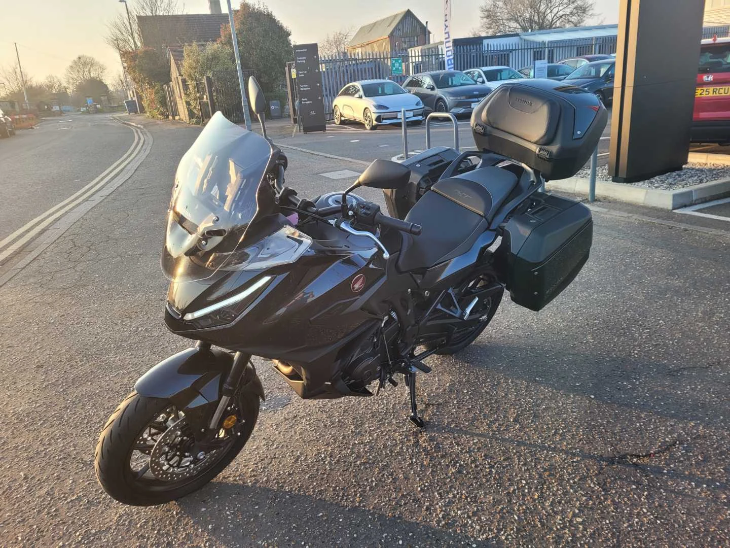 Vehicle image 7