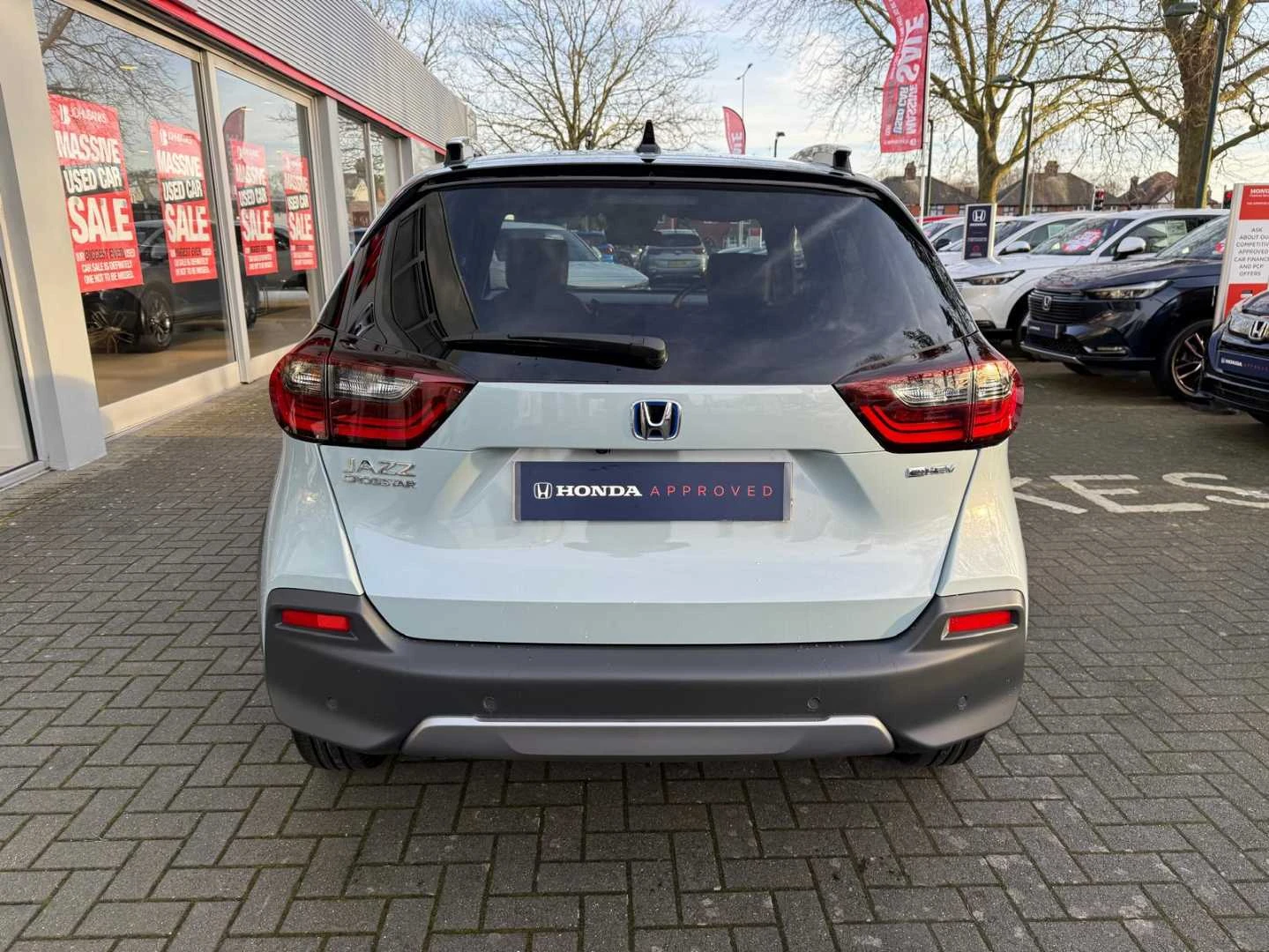 Vehicle image 7