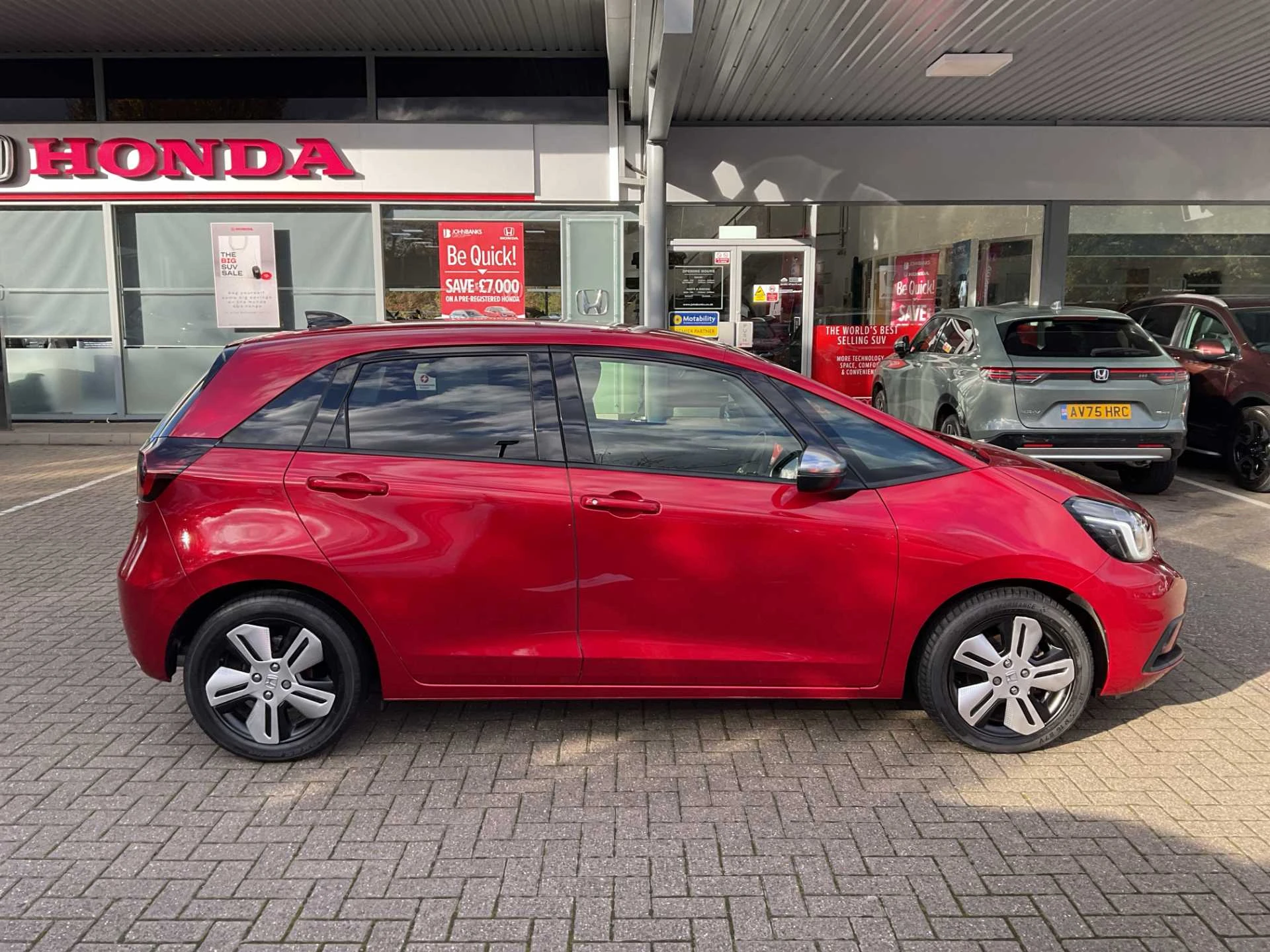 Vehicle image 6
