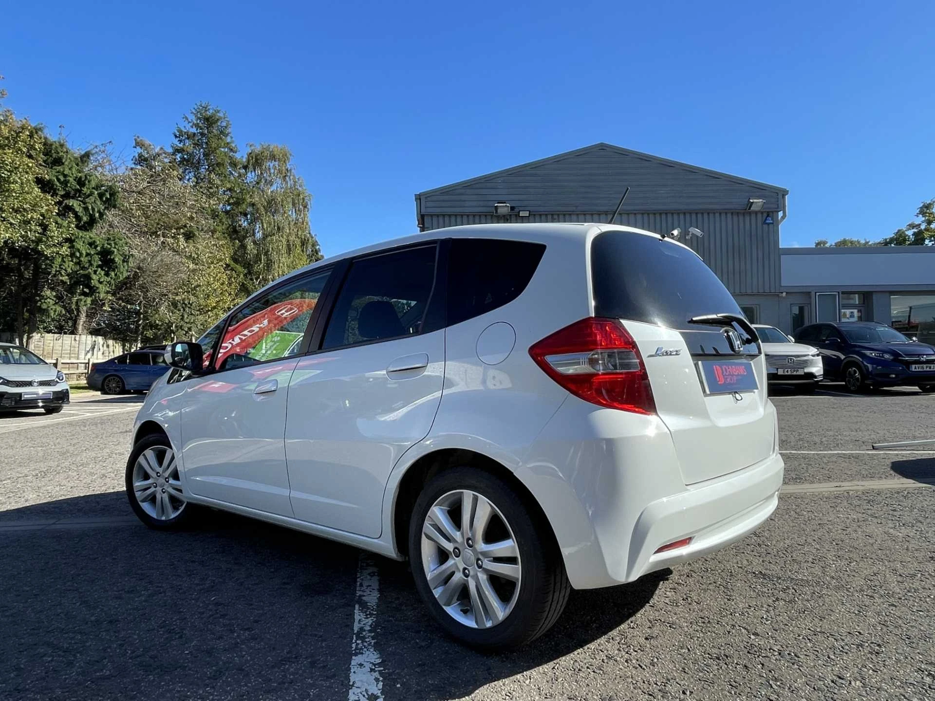 Vehicle image 3
