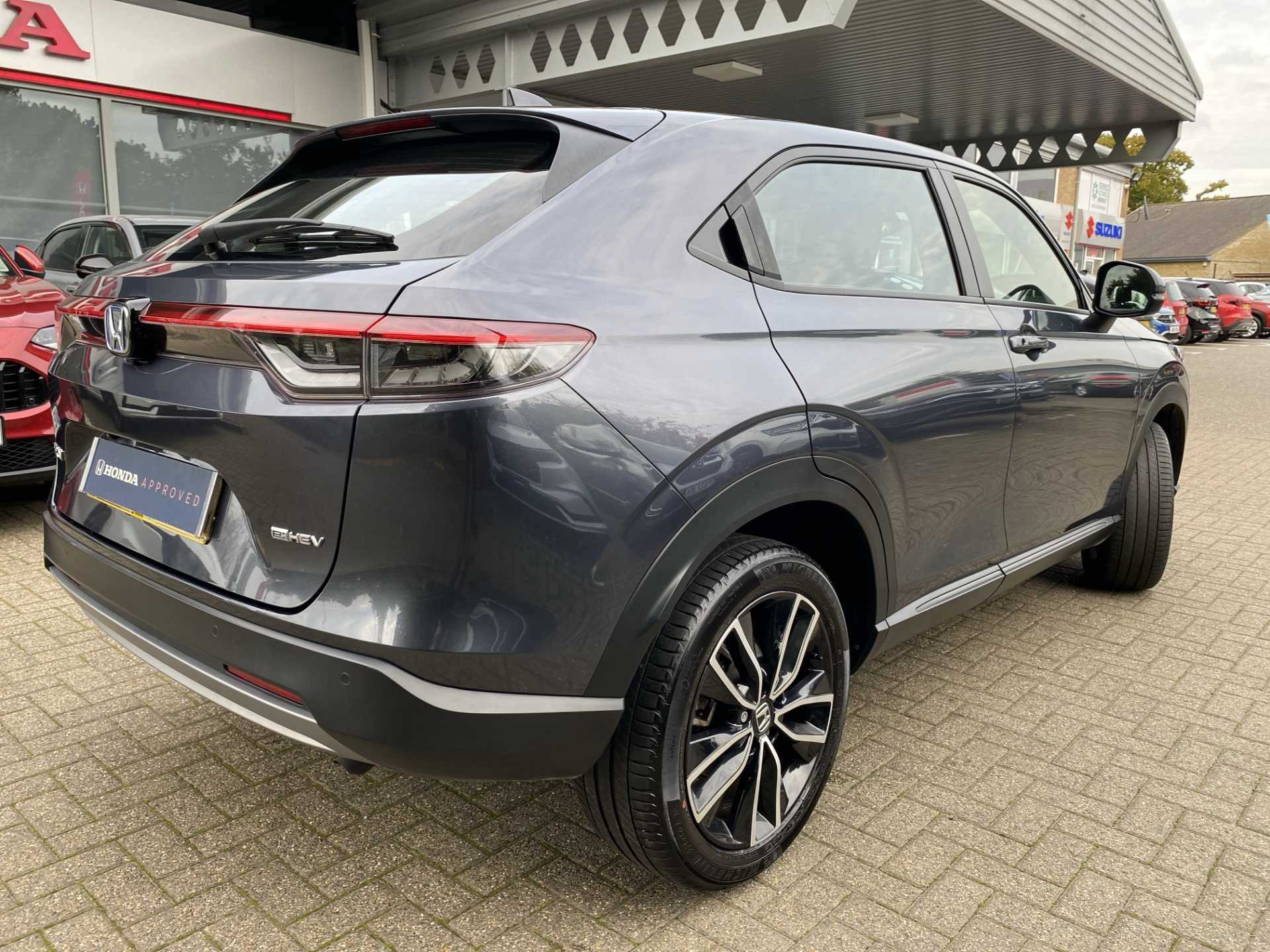 Vehicle image 7