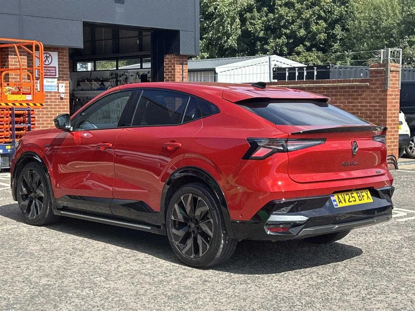 Vehicle image 3