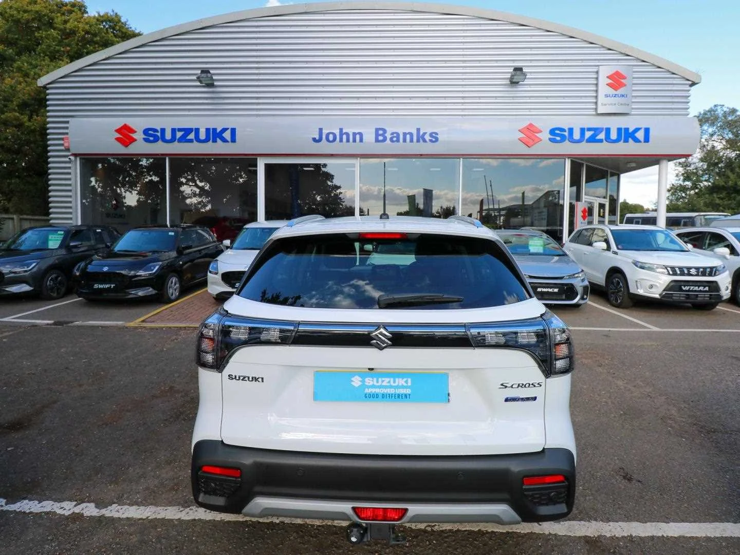 Vehicle image 7