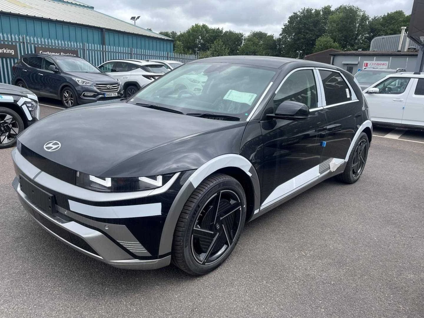 Vehicle image 3