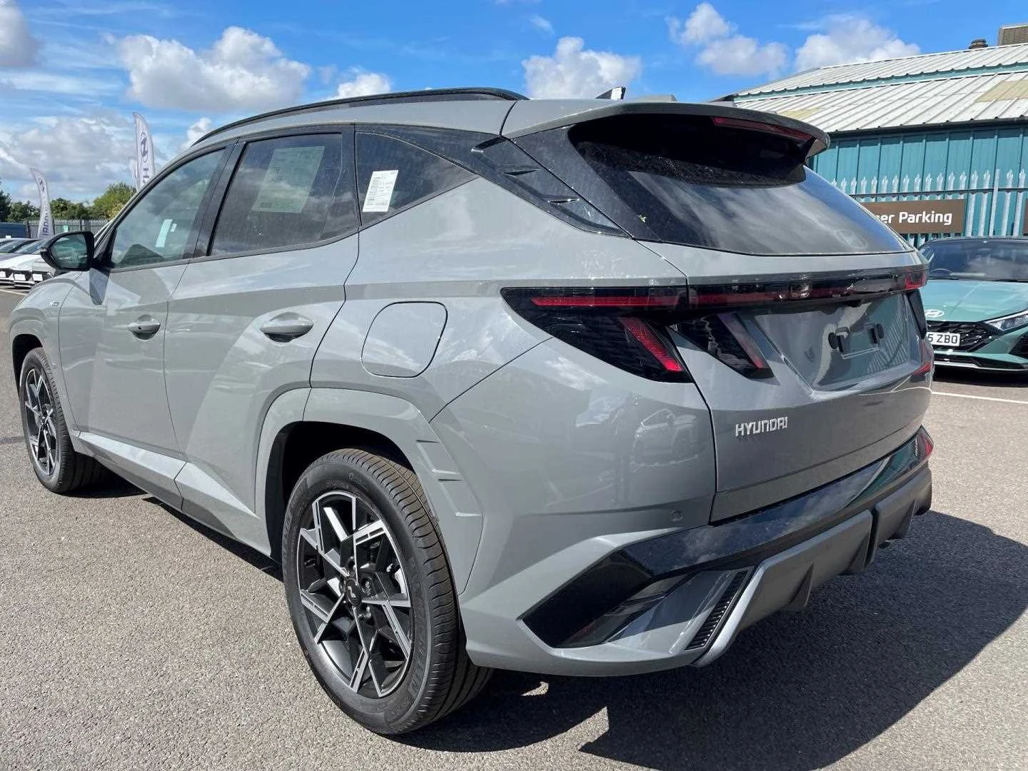 Vehicle image 6