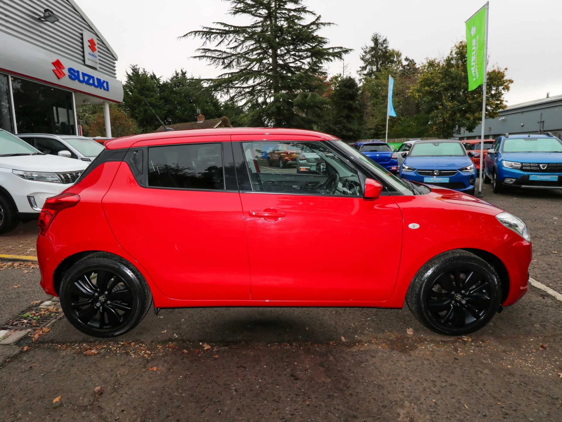 Vehicle image 5