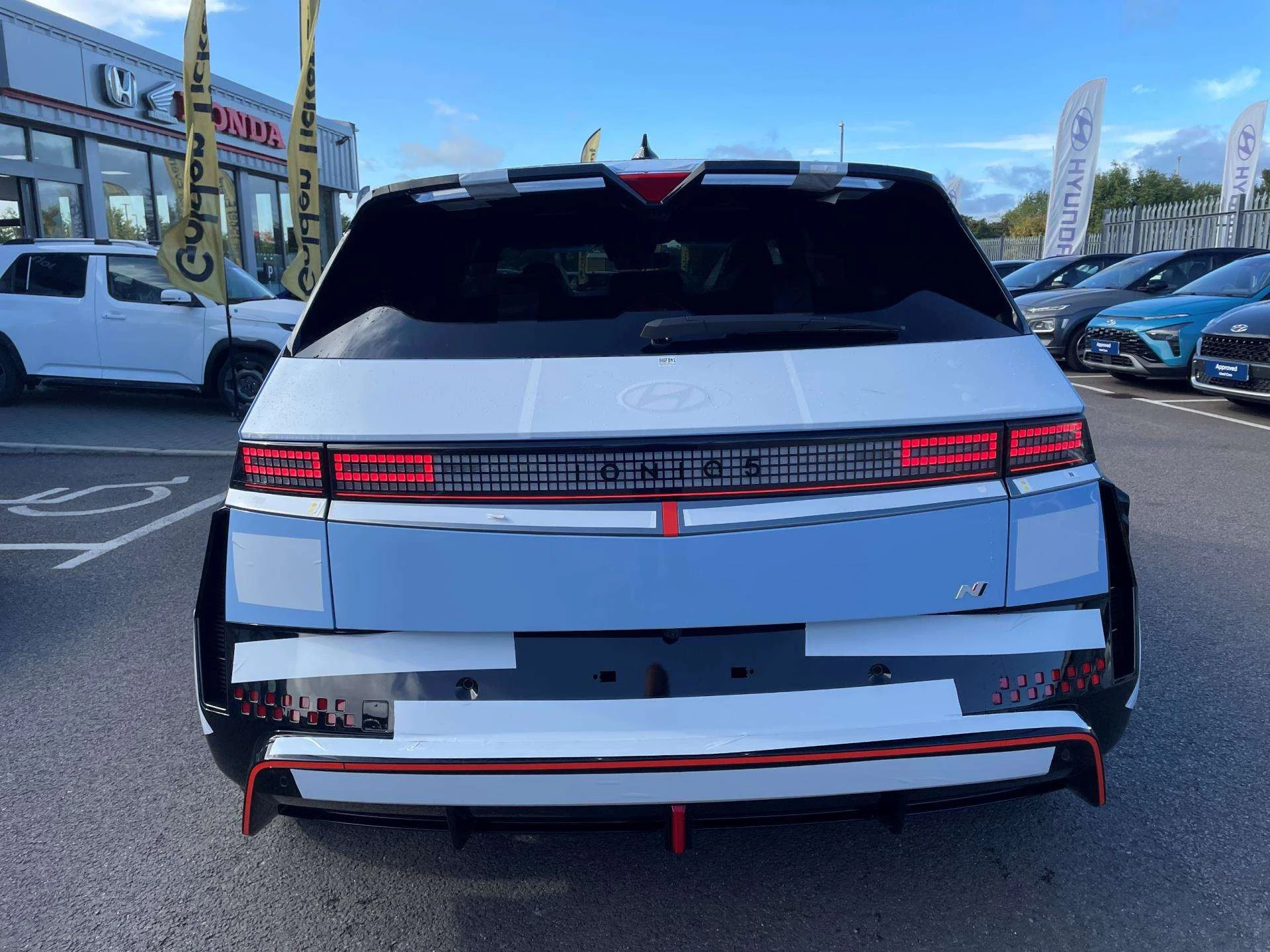 Vehicle image 7