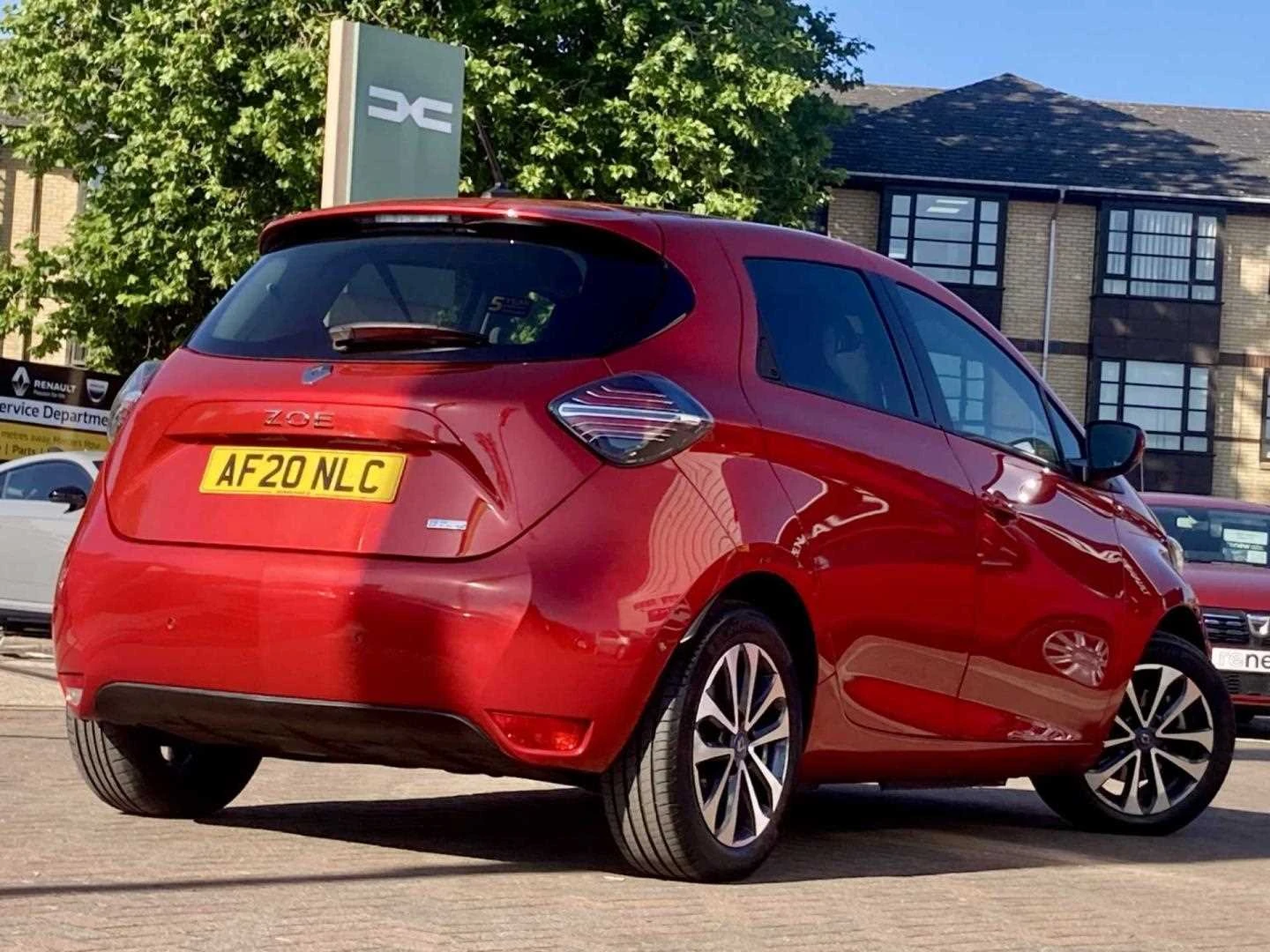 Vehicle image 7