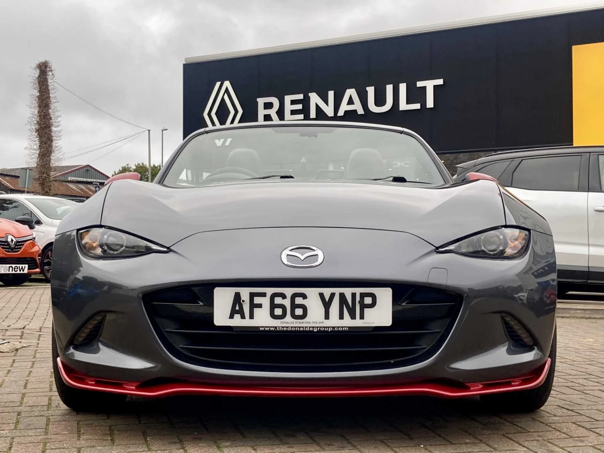 Vehicle image 3