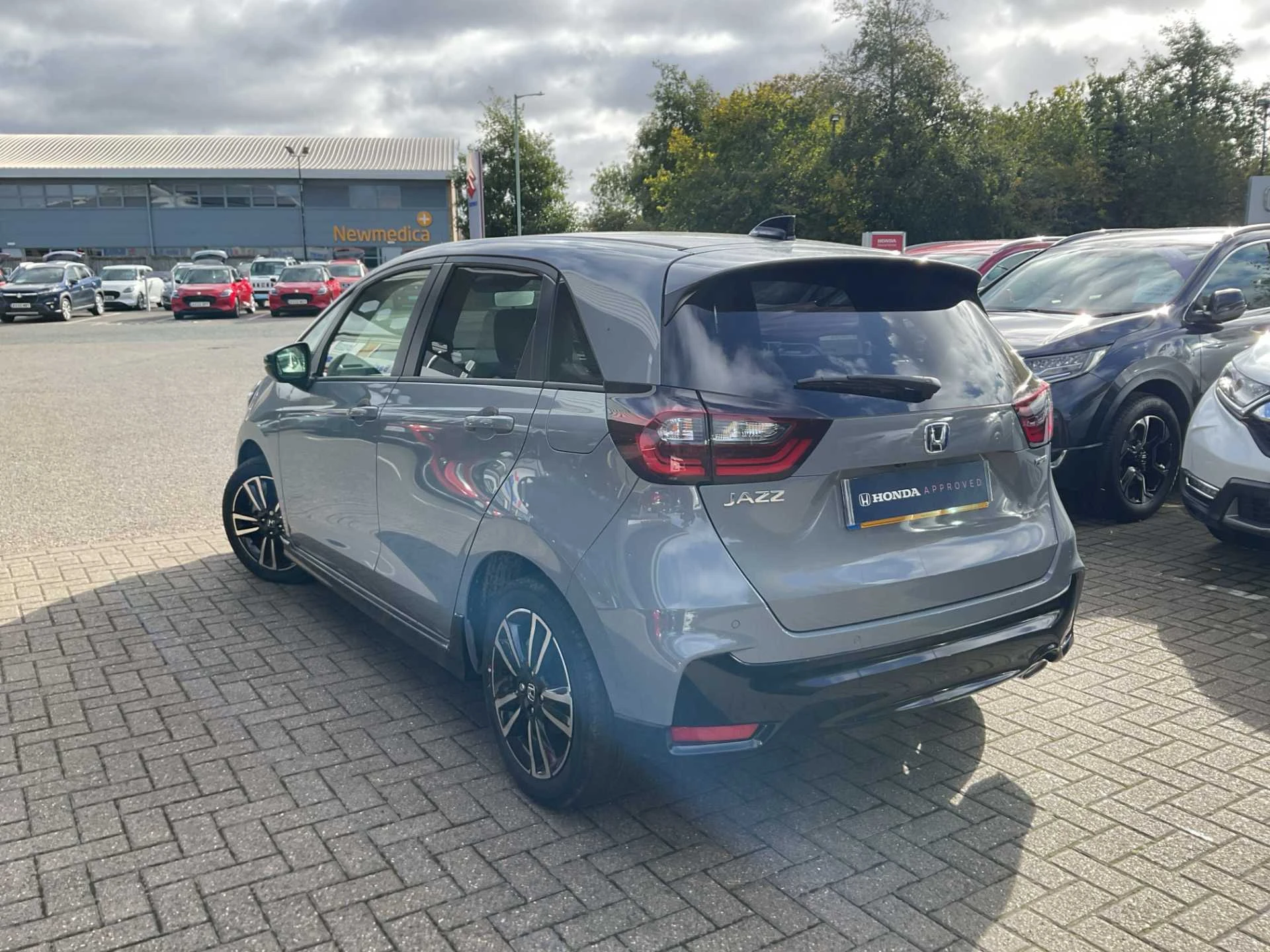 Vehicle image 3