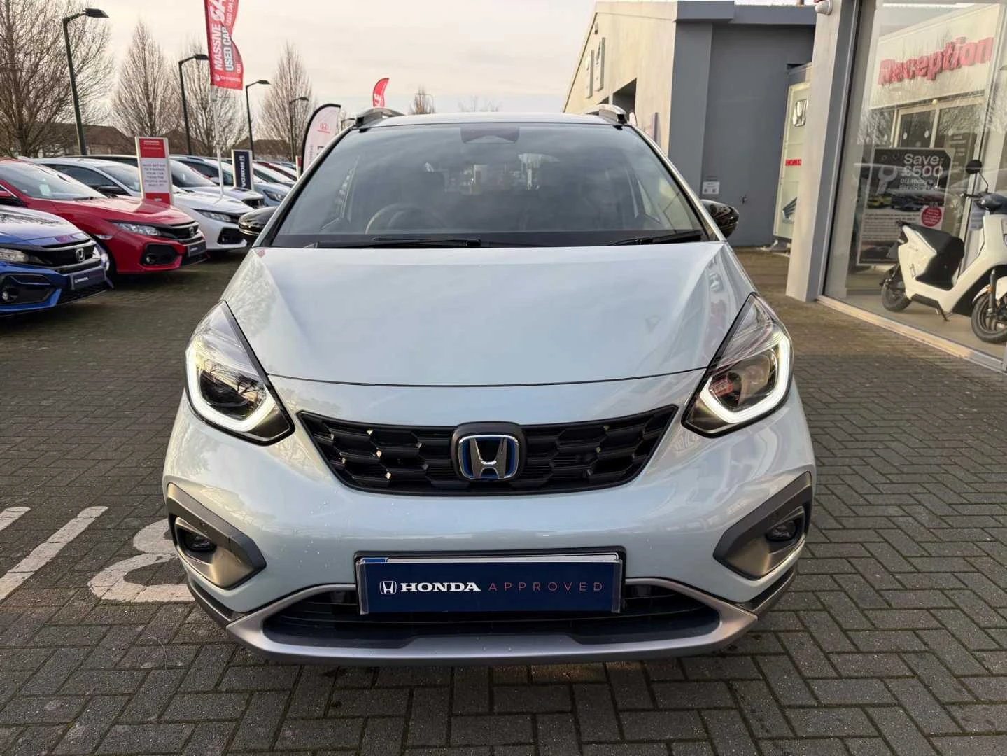 Vehicle image 6