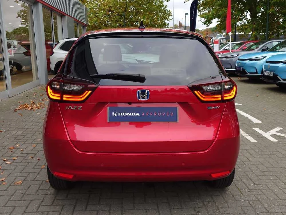 Vehicle image 7