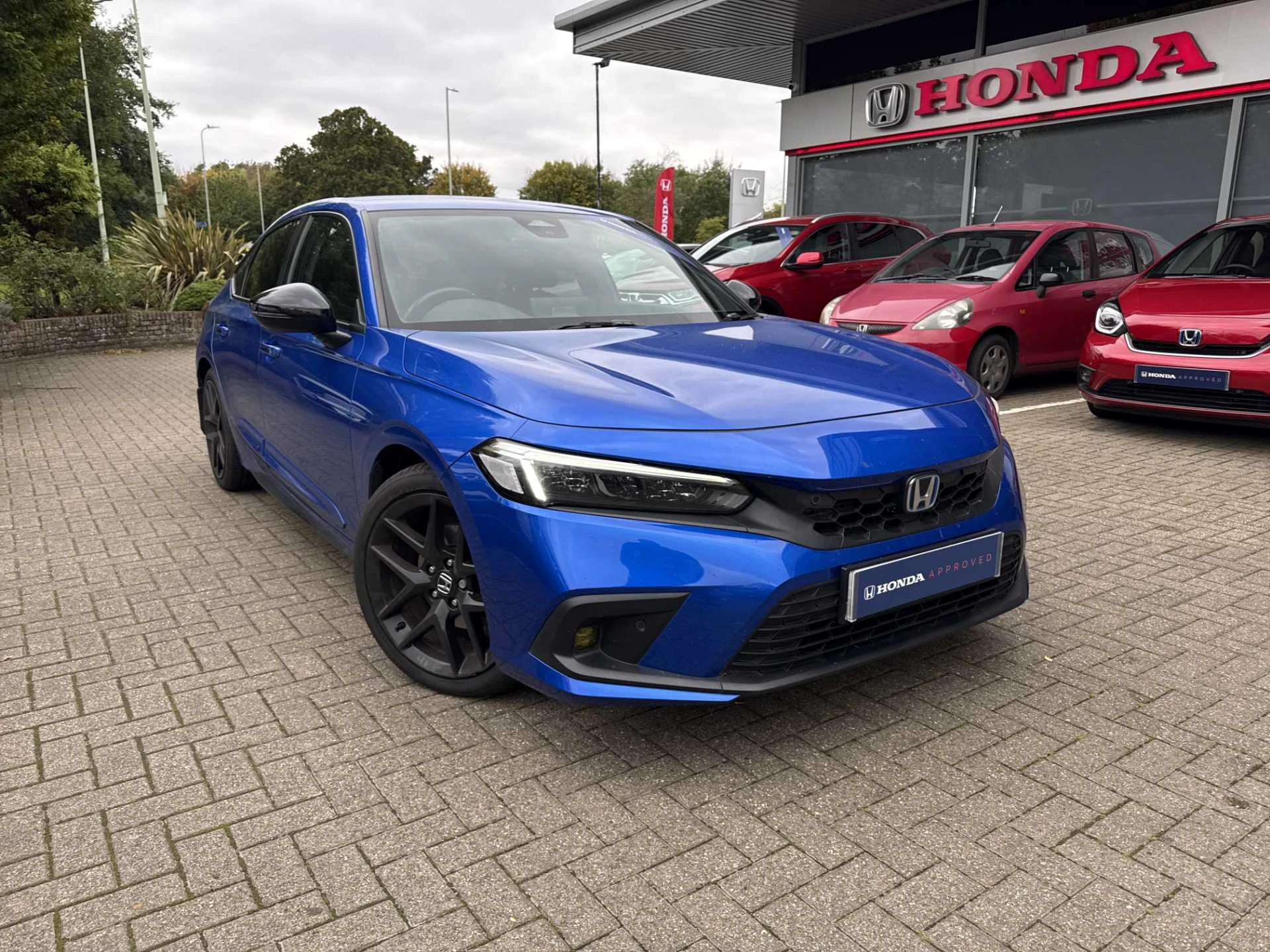 Vehicle image 3