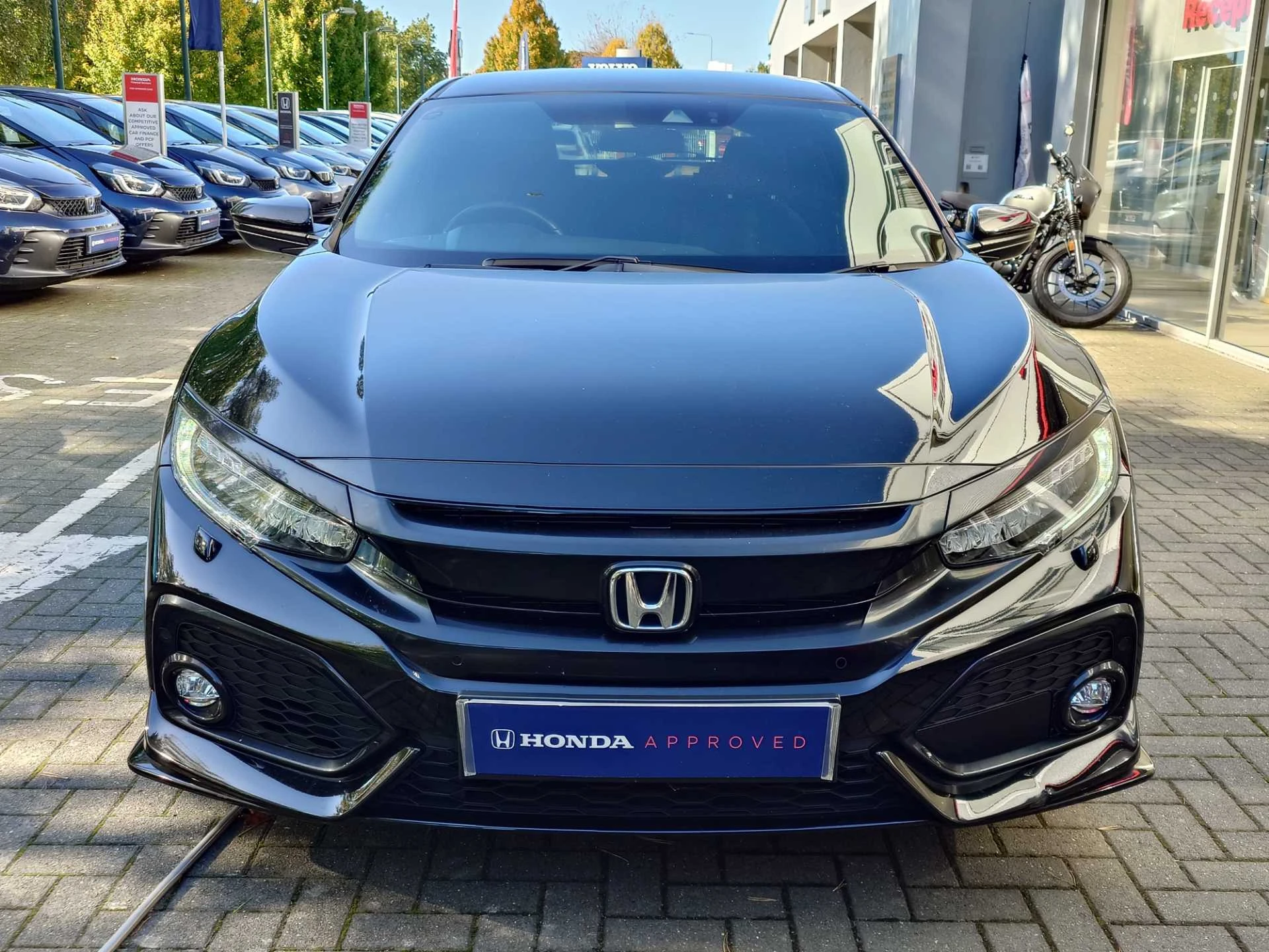 Vehicle image 6