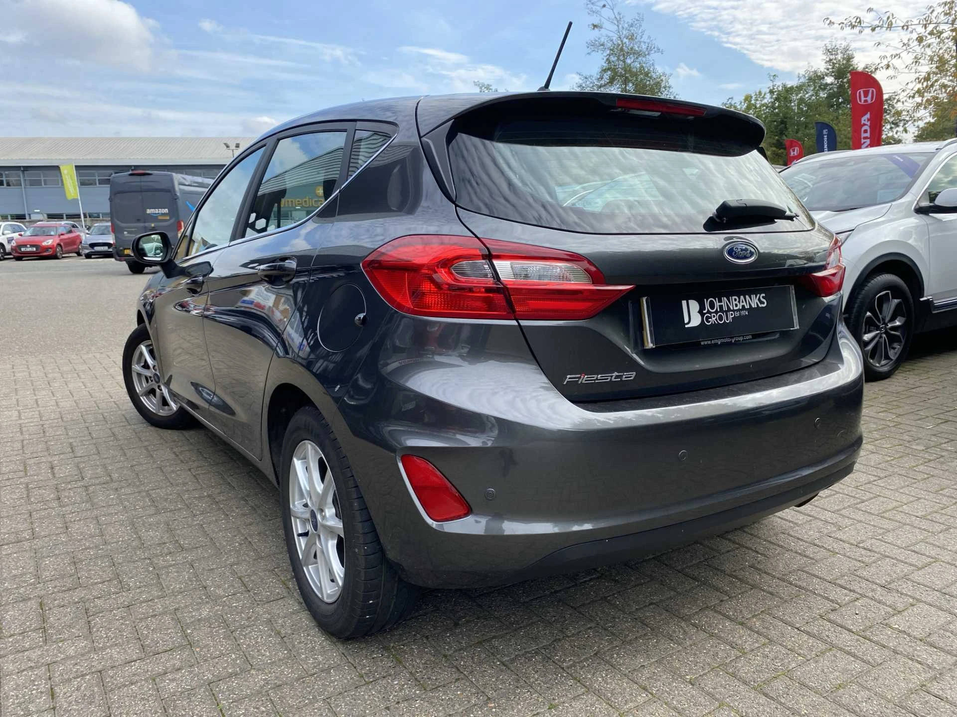 Vehicle image 5