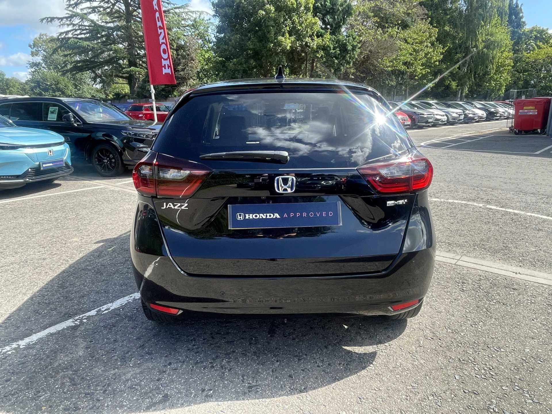 Vehicle image 7