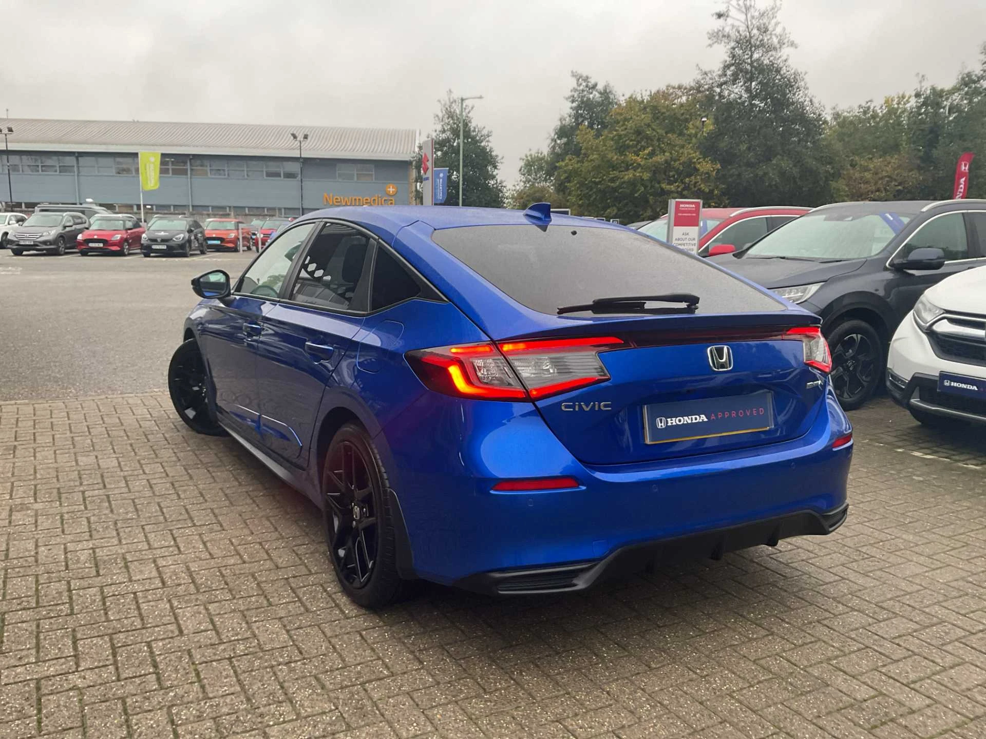 Vehicle image 4