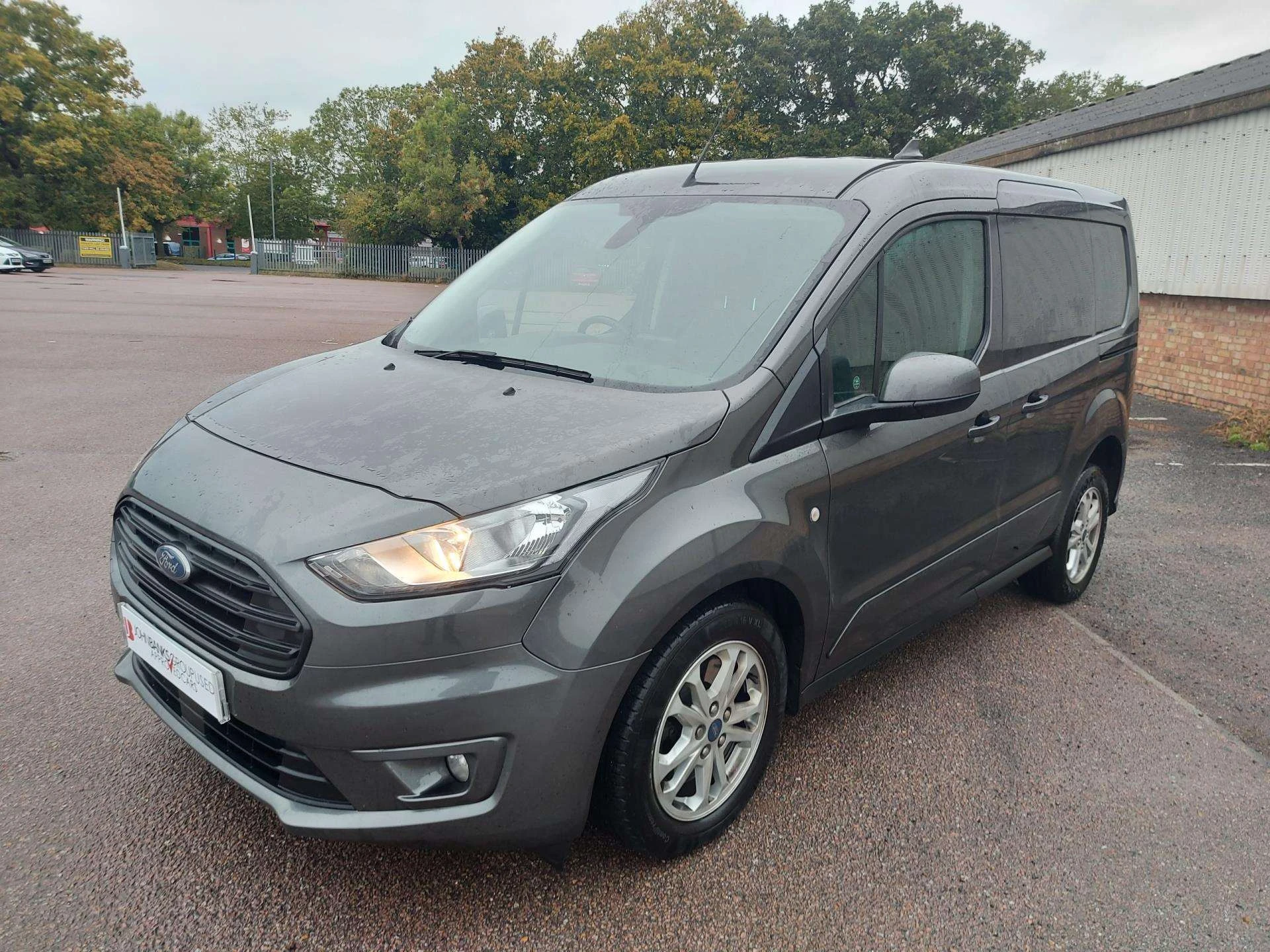 Vehicle image 3