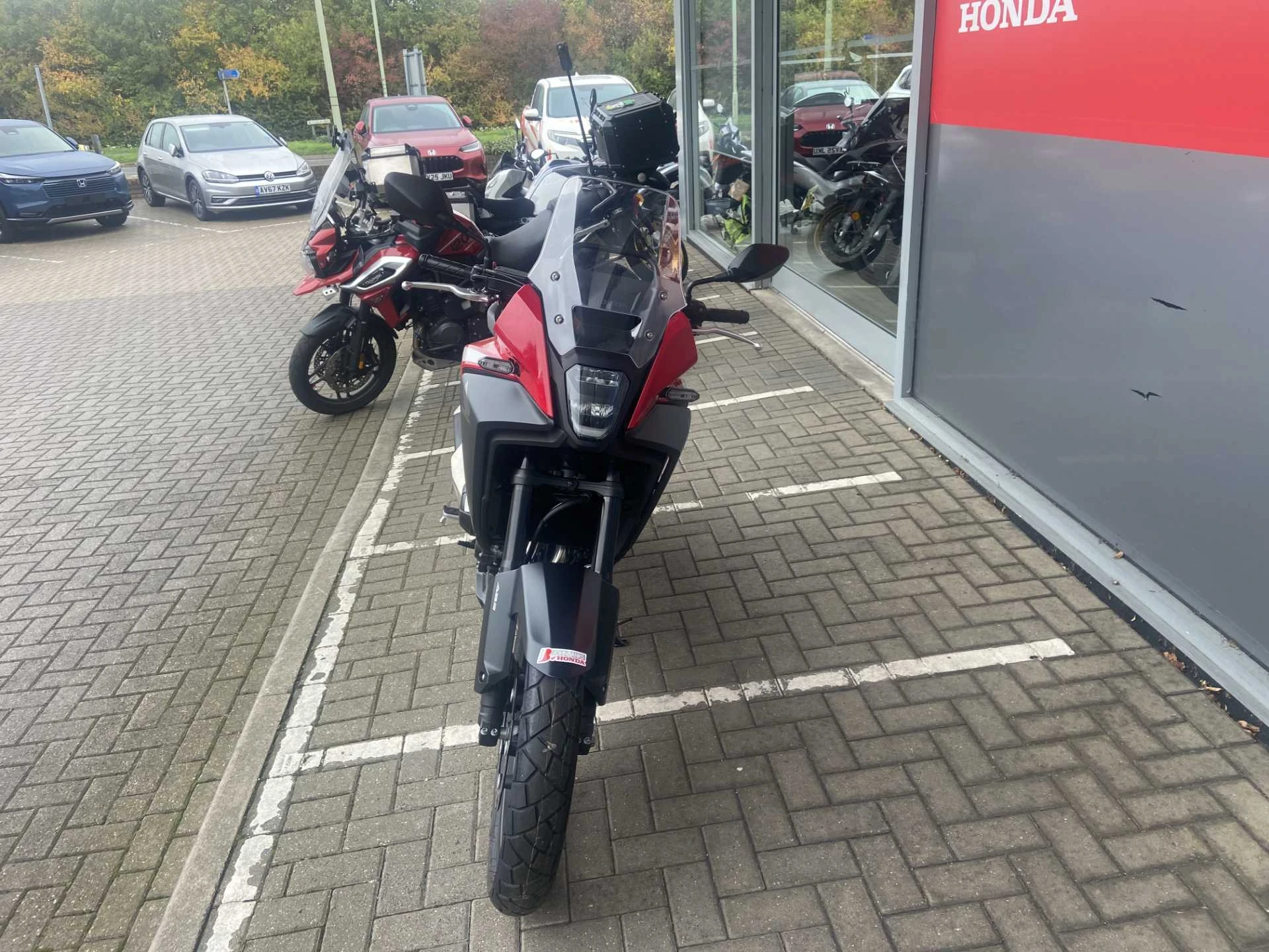 Vehicle image 3