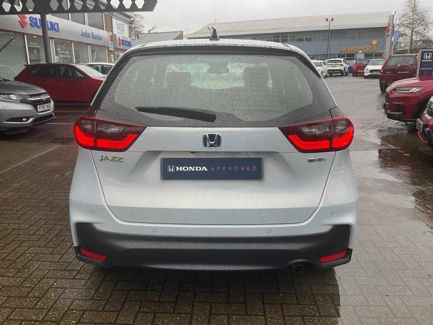 Vehicle image 7