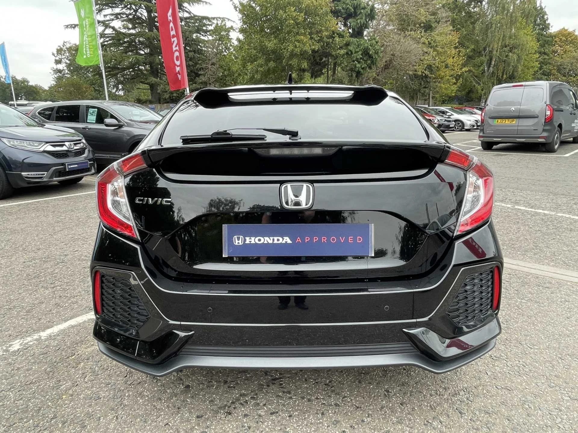 Vehicle image 7