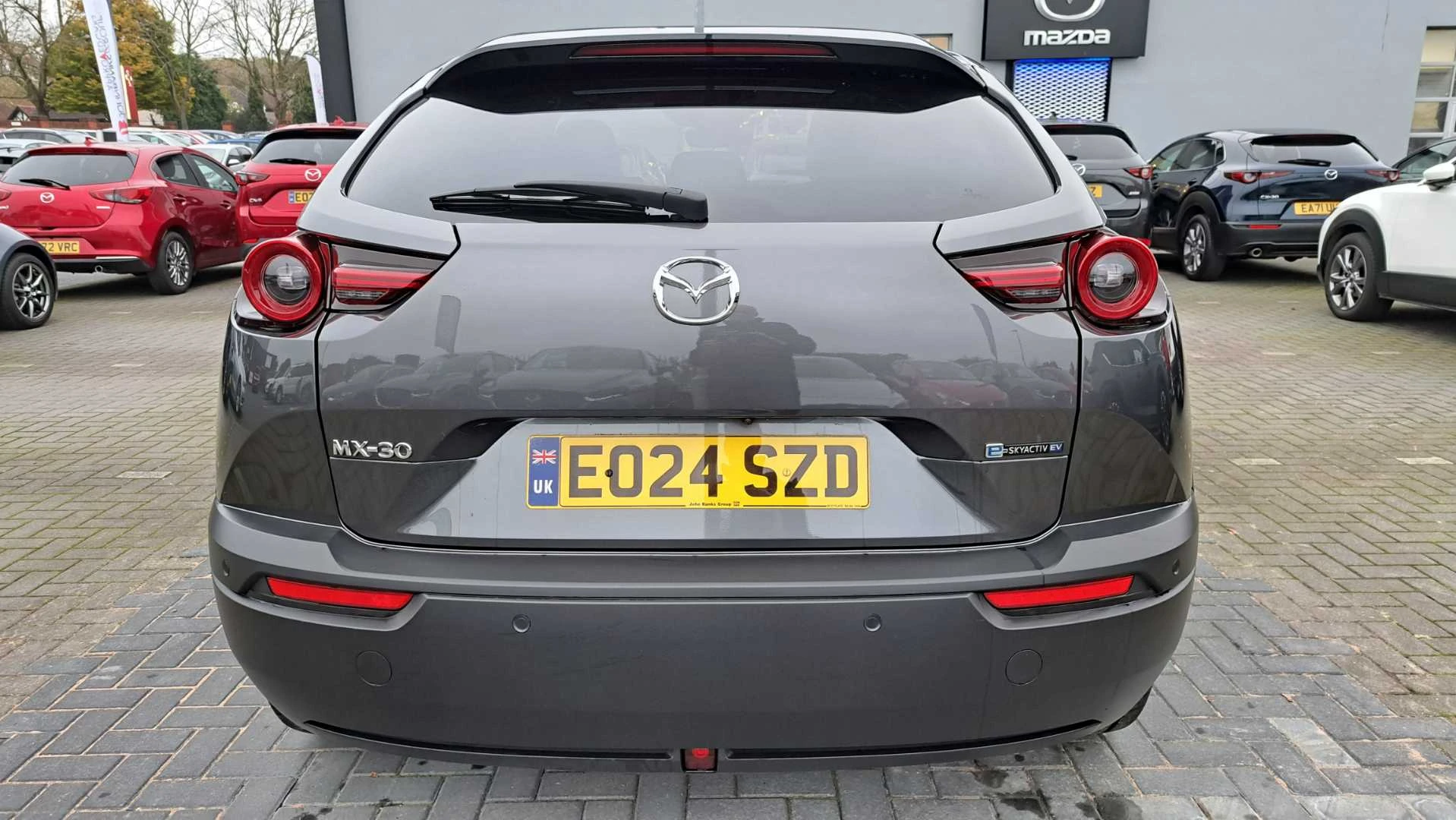 Vehicle image 6