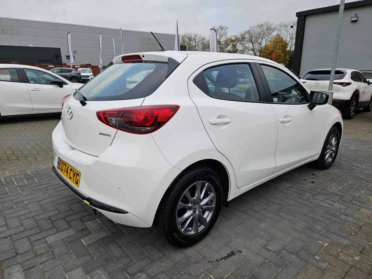 Vehicle image 7