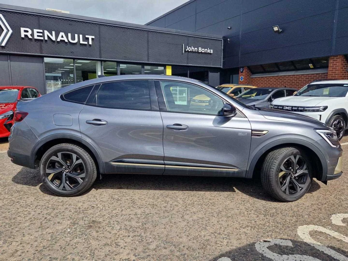 Vehicle image 7