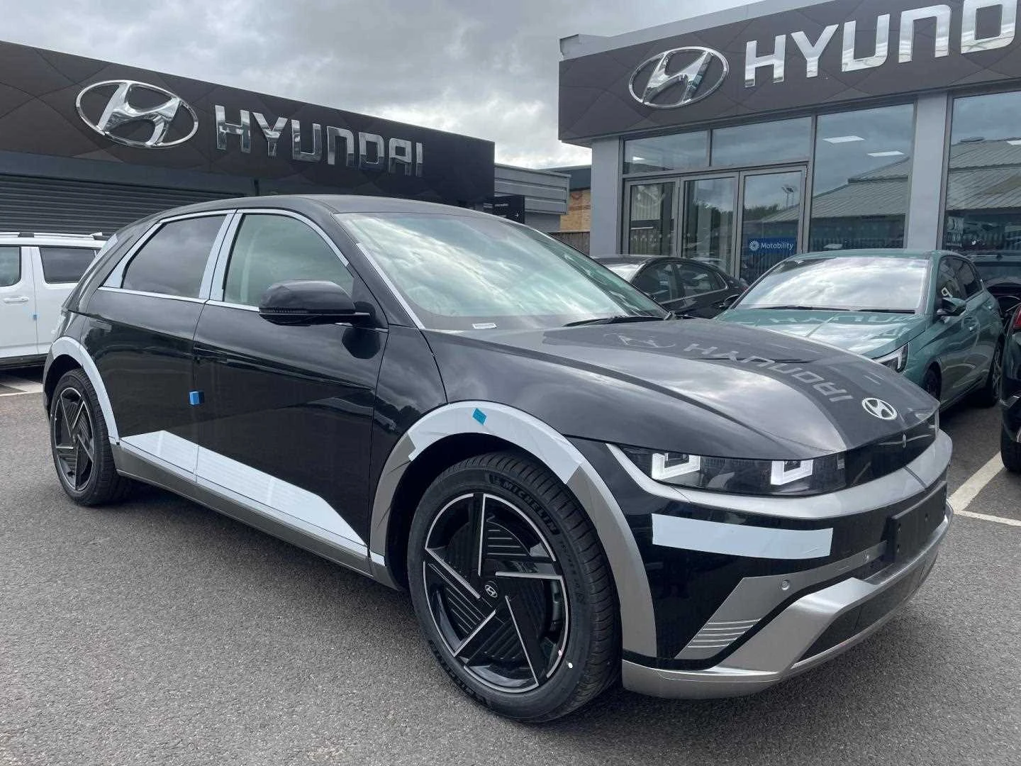 Vehicle image 1