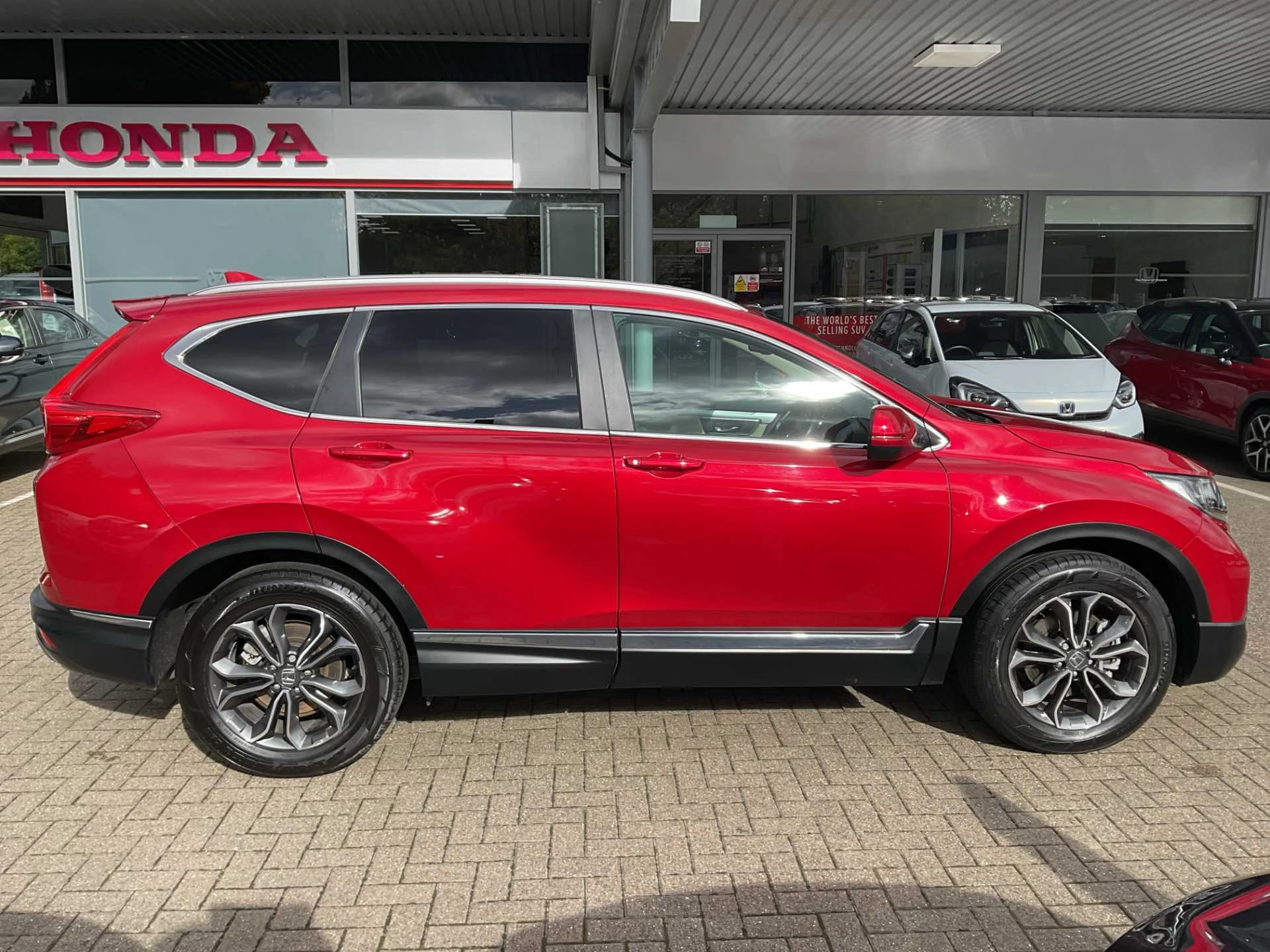 Vehicle image 5