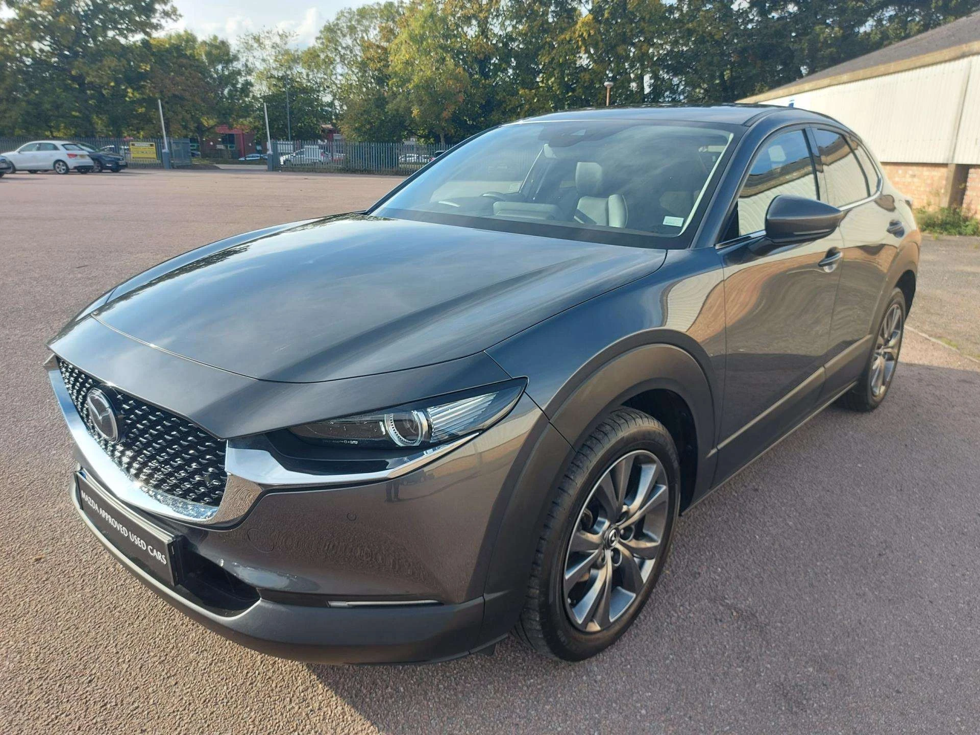 Vehicle image 3