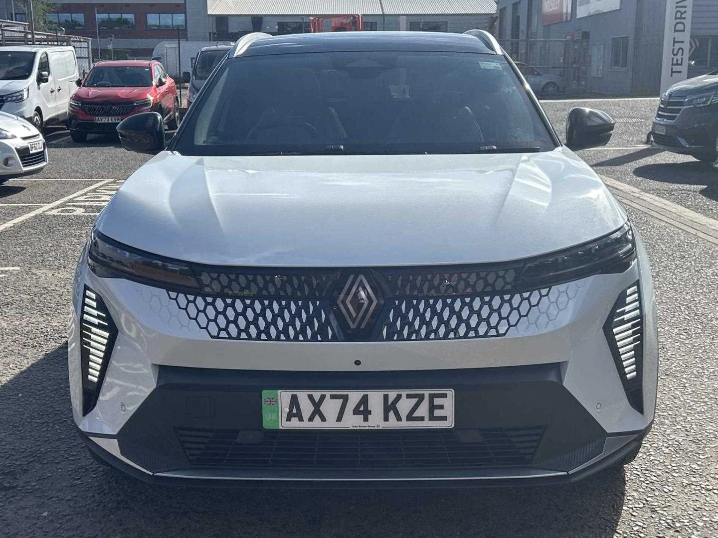Vehicle image 6
