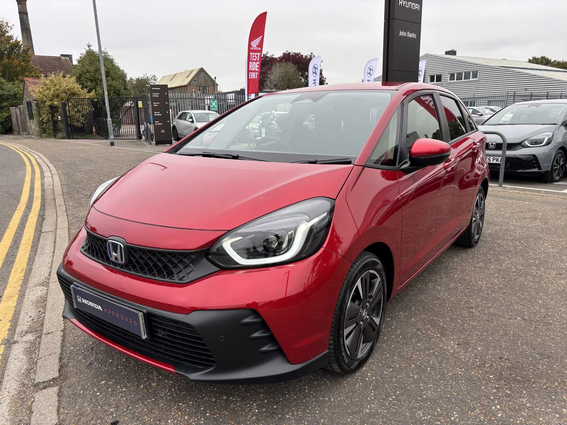 Vehicle image 7