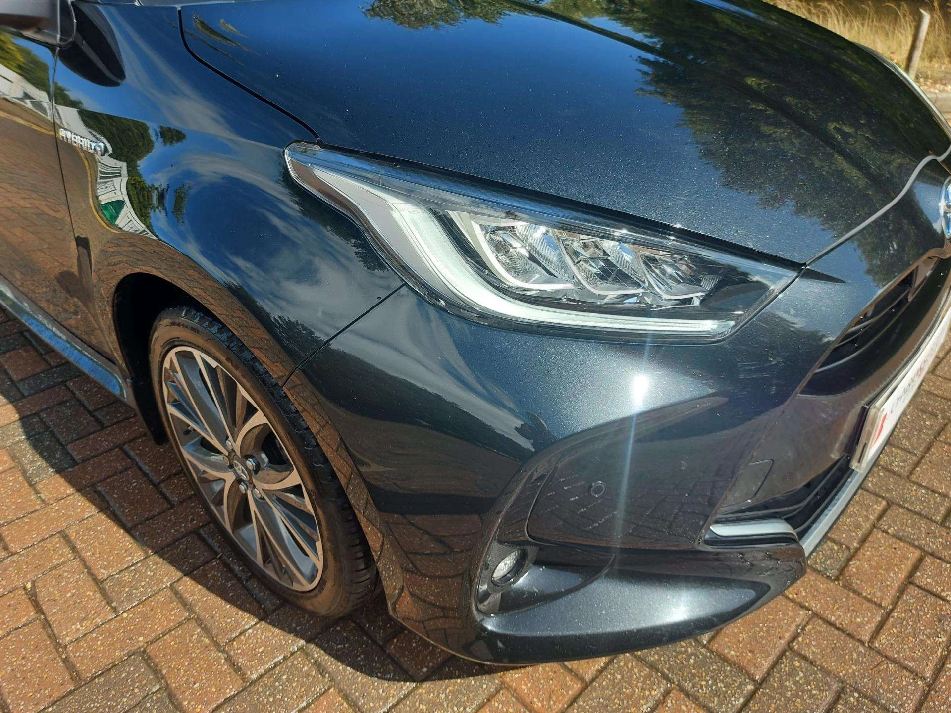 Vehicle image 7