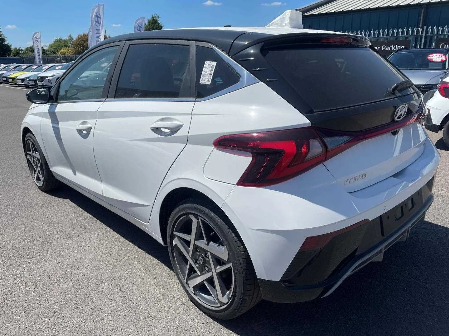 Vehicle image 6