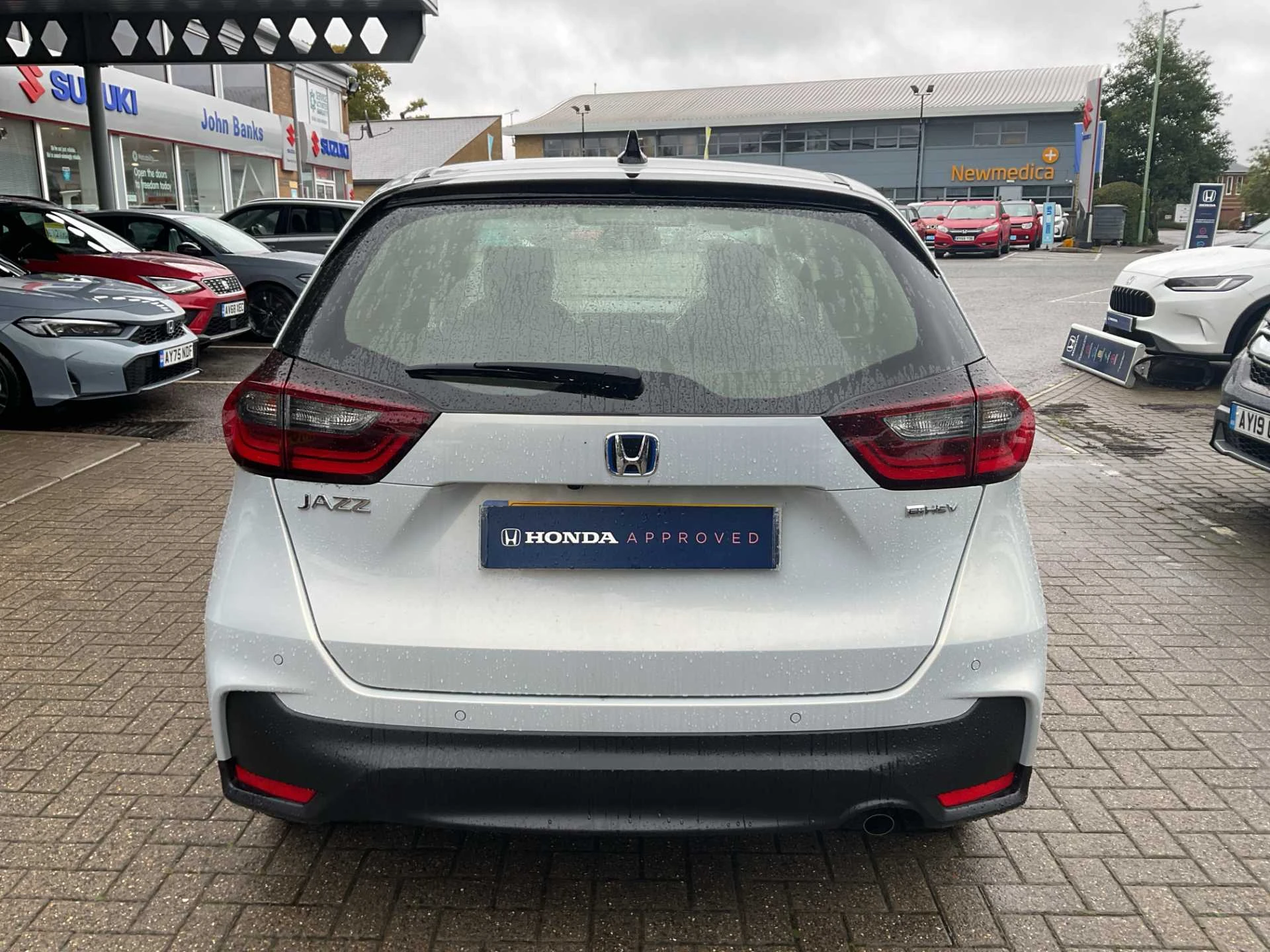 Vehicle image 7
