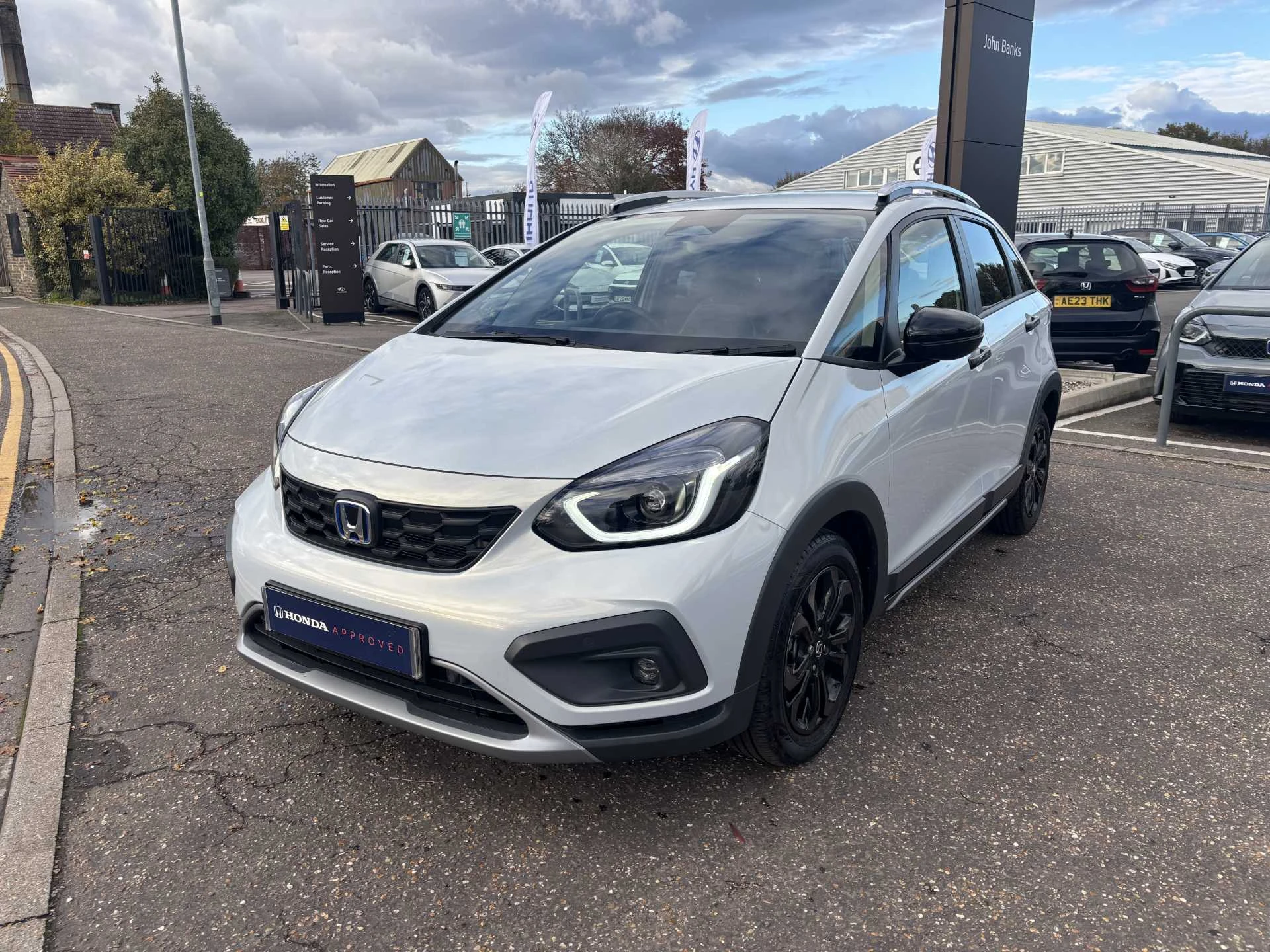 Vehicle image 7